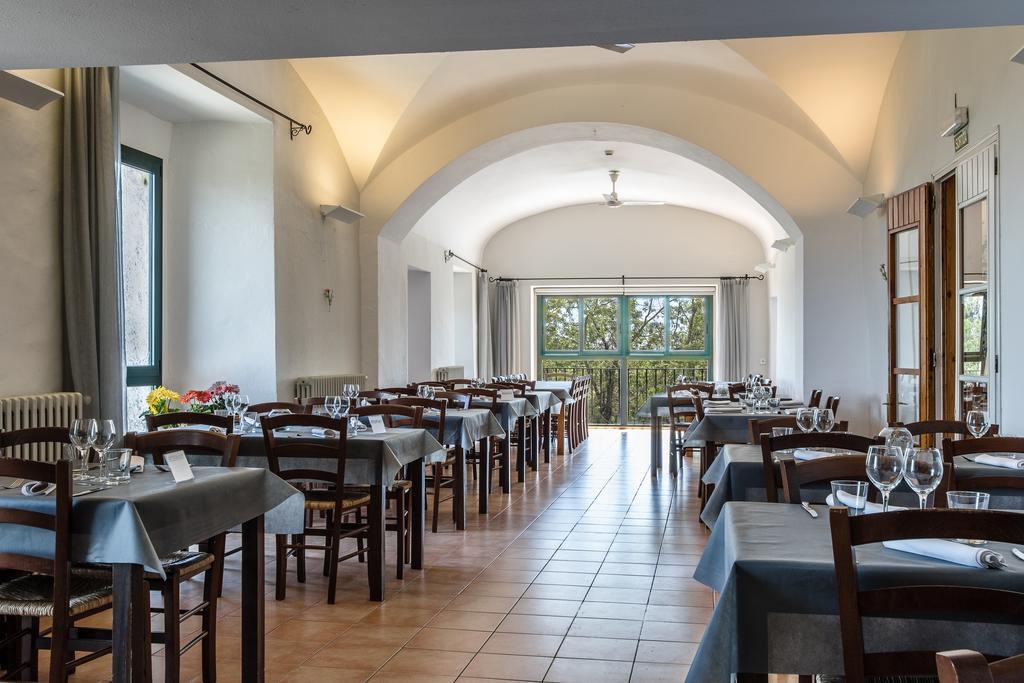 Hostatgeria Restaurant Els Angels Hotel Madremanya Exterior foto